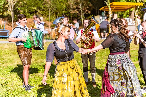 Gute Stimmung Herbstreigen Millstätter See © Christoph Rossmann_MBN Tourismus