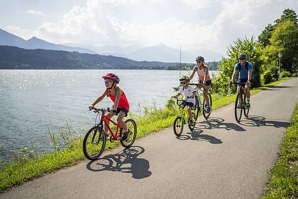 Radfahren mit Blick auf den Millstätter See © Gert Perauer_MBN Tourismus